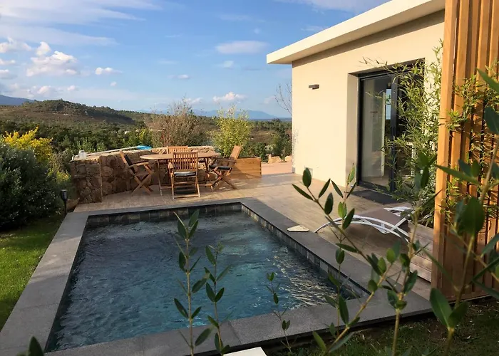 בית נופש Machja Solenzara *