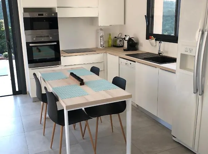 Machja Solenzara בית נופש *